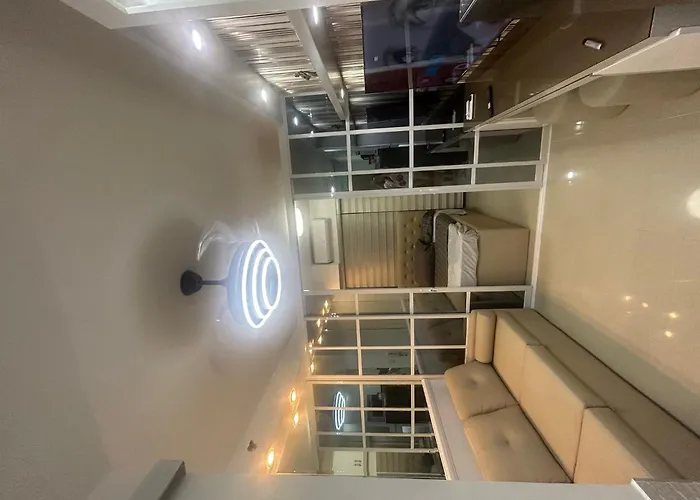 Shore 2 Tower 1 Staycation Guest house Manila